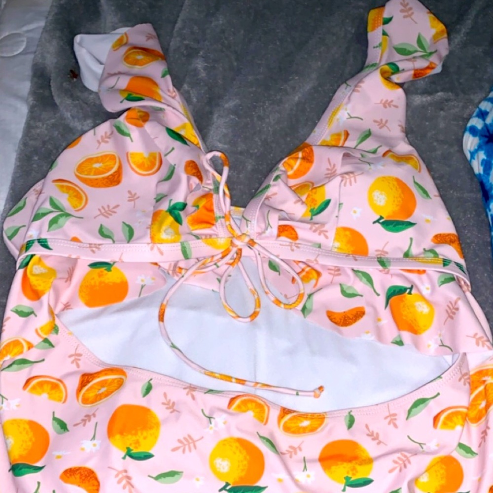 One price bathing suit 🍑